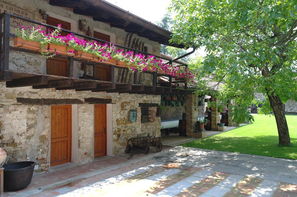 Agriturismo Il Vagabondo Buttrio Екстериор снимка